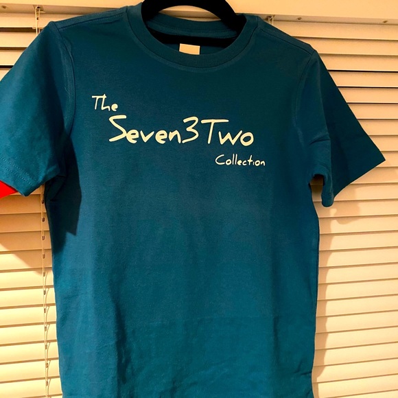 T-shirts - Picture 1 of 16